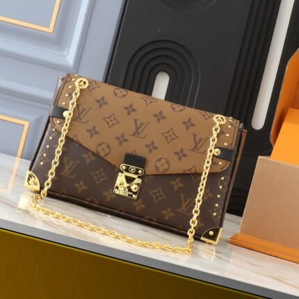 Louis Vuitton Trunkie Bag M14526