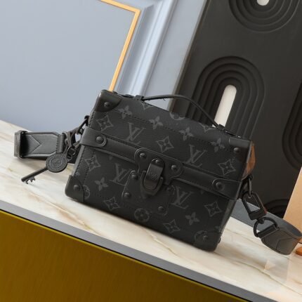 Louis Vuitton Soul Trunk Bag M11535